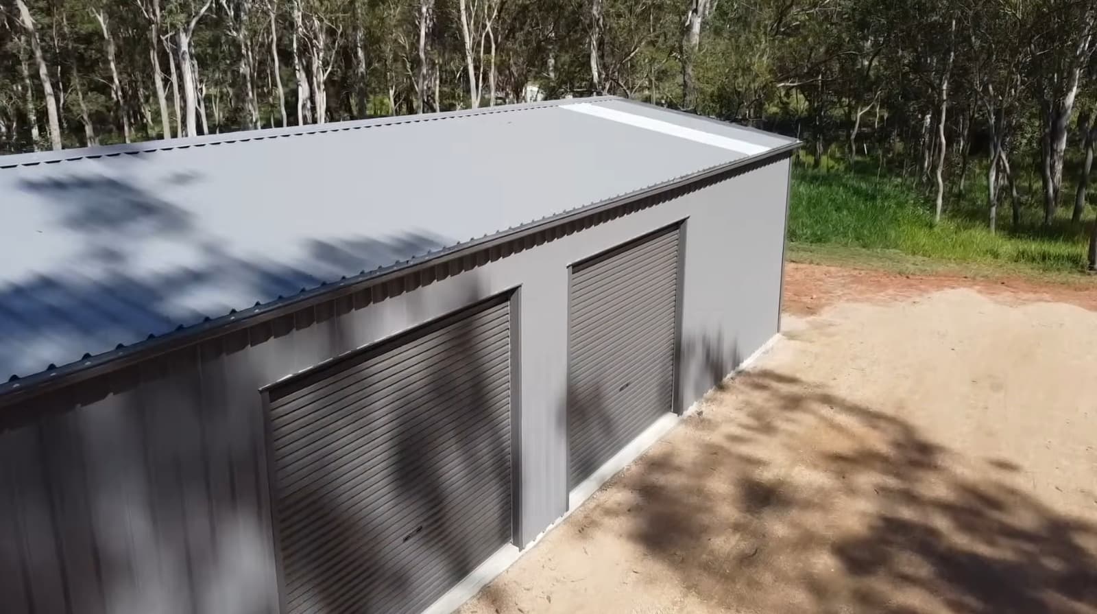 3 Roller Garage 6m × 9m